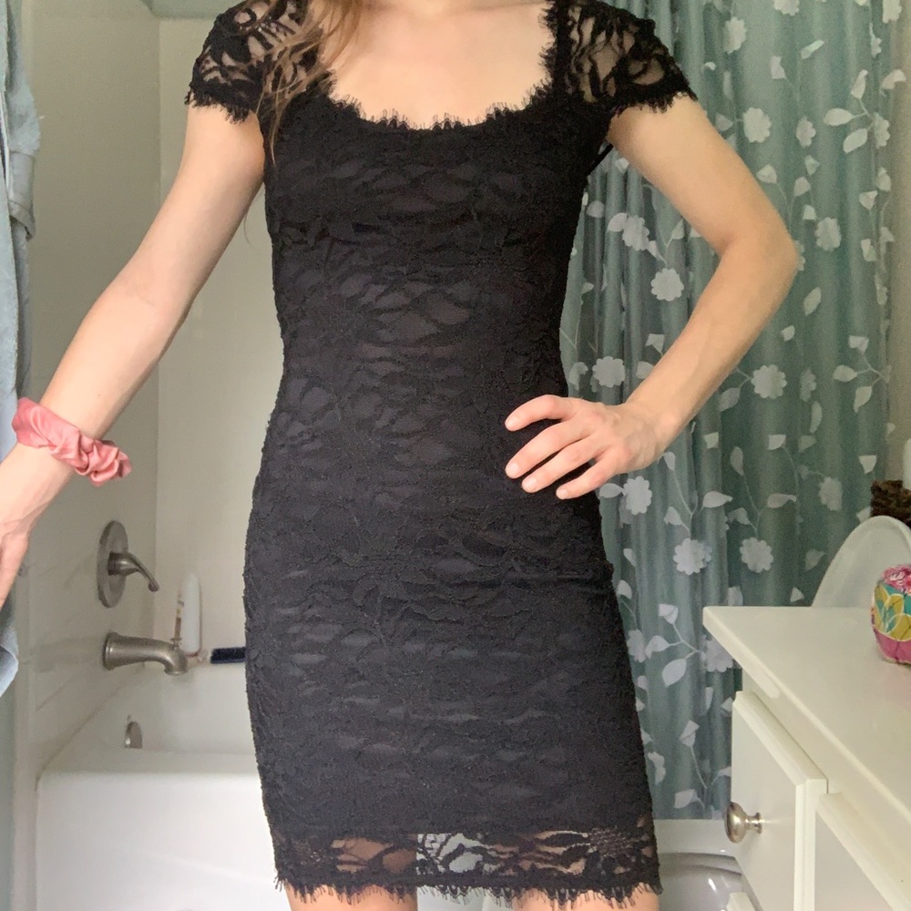 Black lace dress form fitting